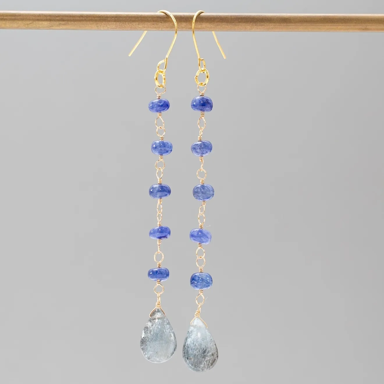 【ハンドメイド】ブルーサファイア モスアクアマリン ロングピアス