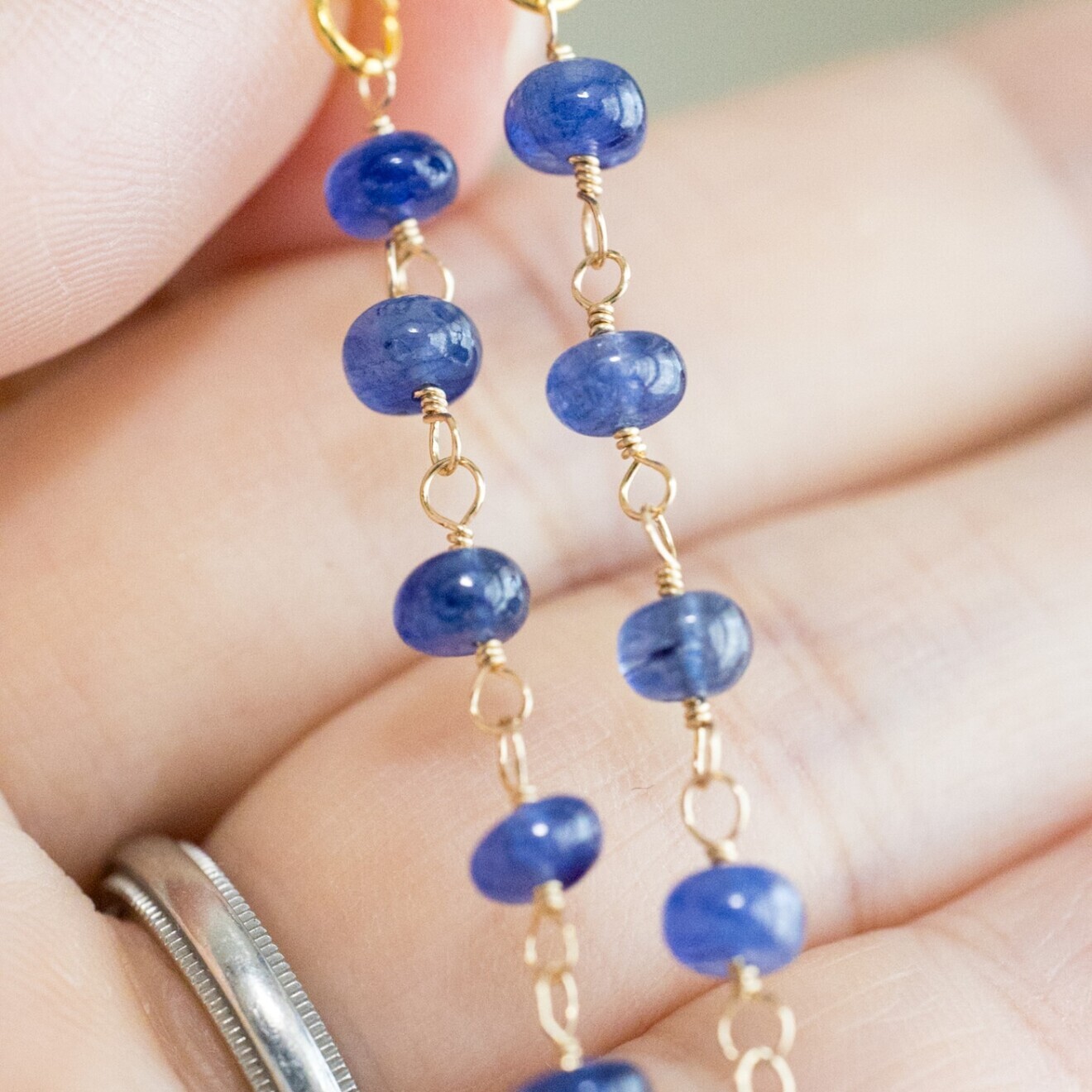 【ハンドメイド】ブルーサファイア モスアクアマリン ロングピアス