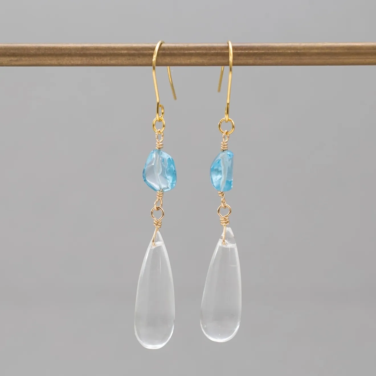 【ハンドメイド】スイスブルートパーズ 水晶 大ぶりピアス