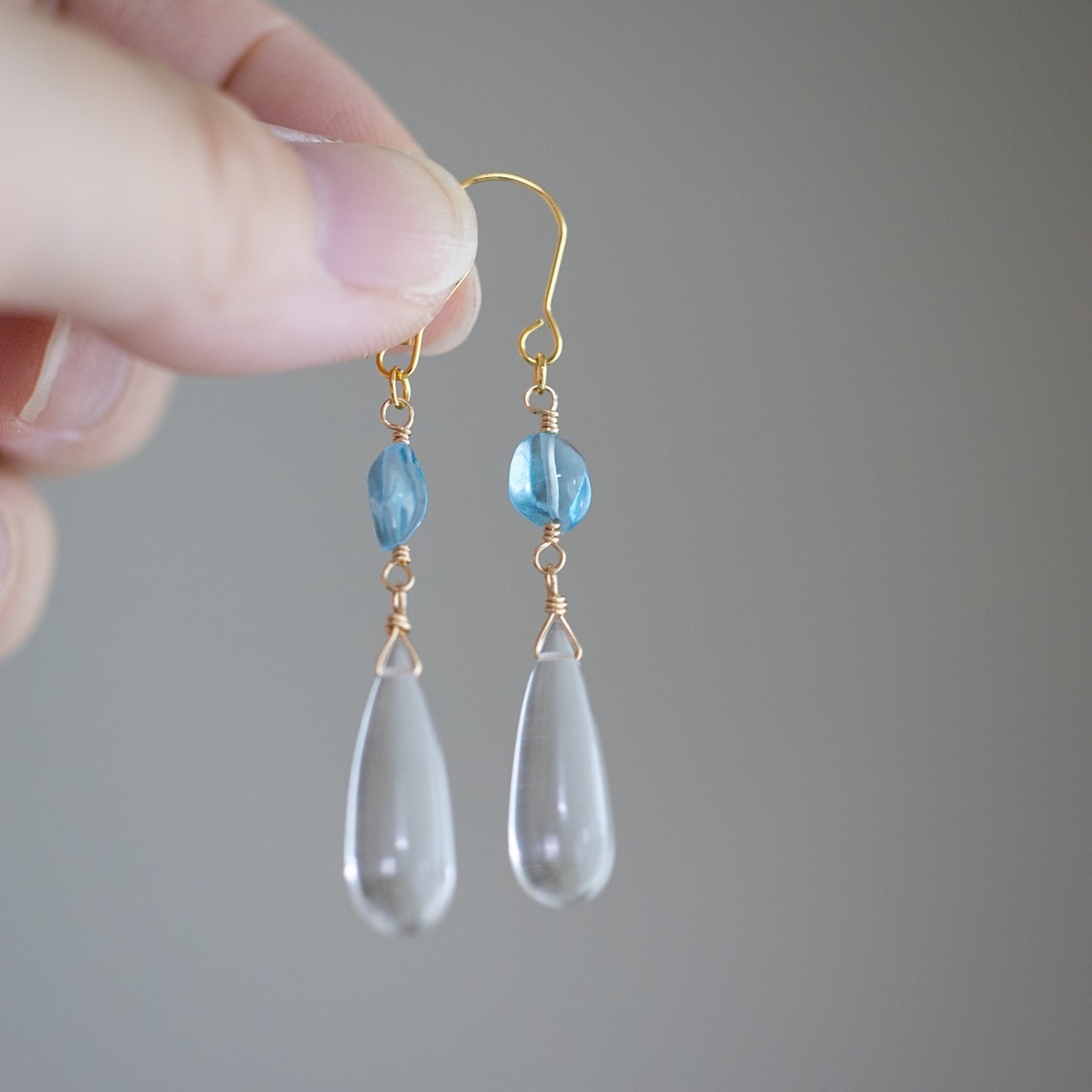 【ハンドメイド】スイスブルートパーズ 水晶 大ぶりピアス