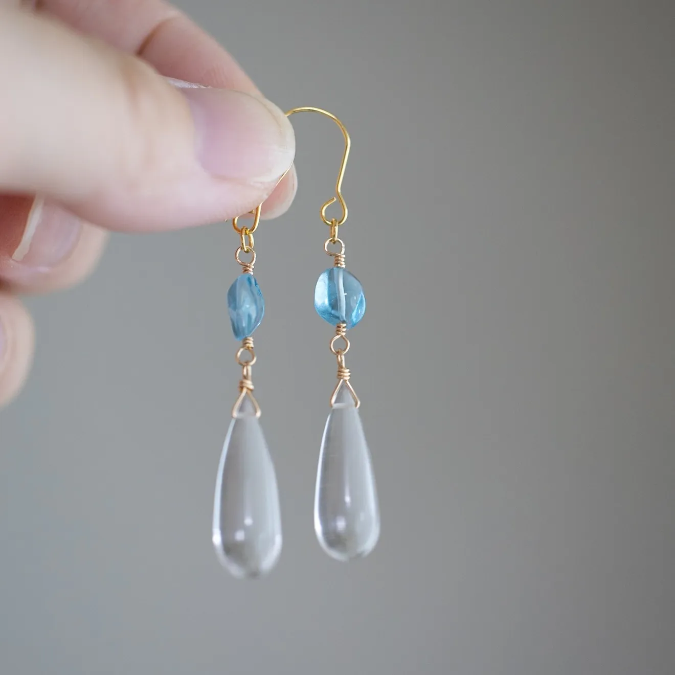 【ハンドメイド】スイスブルートパーズ 水晶 大ぶりピアス