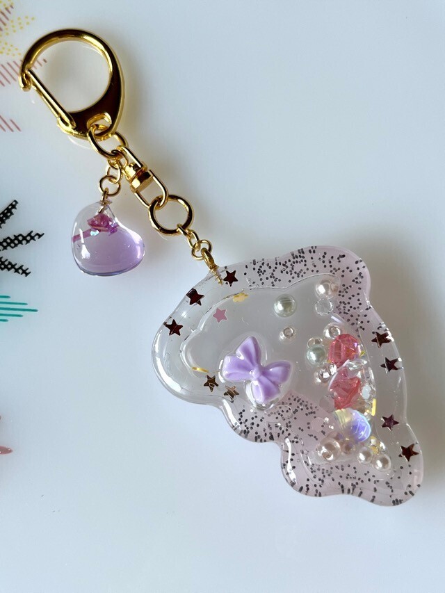 りぼんイルカ🐬シャカシャカキーホルダー【リベポ払歓迎🎉】