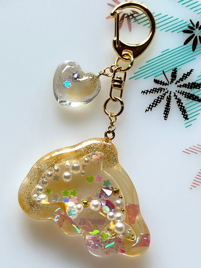 しあわせの黄色いイルカ🐬シャカシャカキーホルダー【リベポ払歓迎🎉】