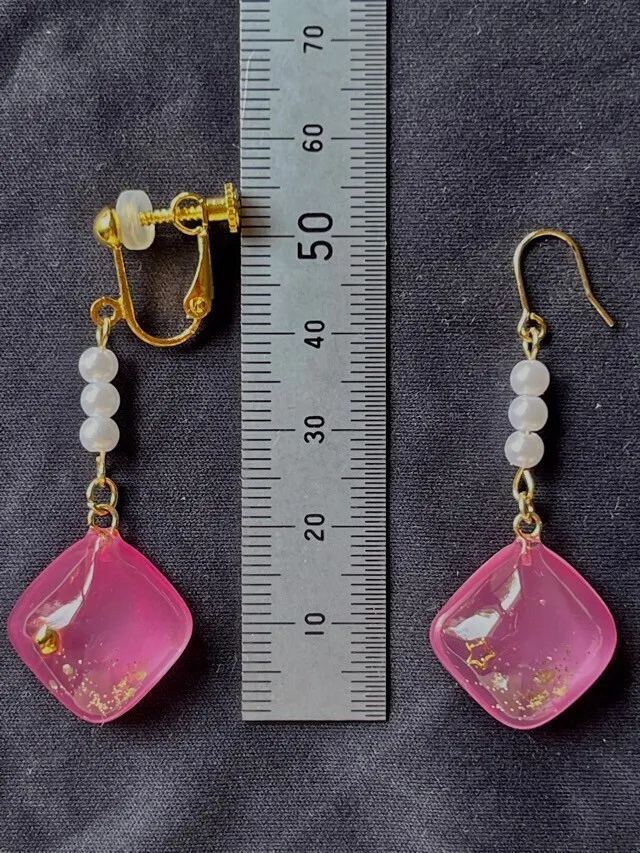 かわいい系ピンク🌈イヤリング／フックピアス【リベポ払い歓迎🎉】