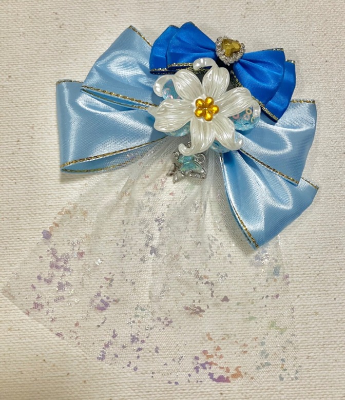 【ハンドメイド】なりきり　リリー　ブルー　ヘアクリップ　