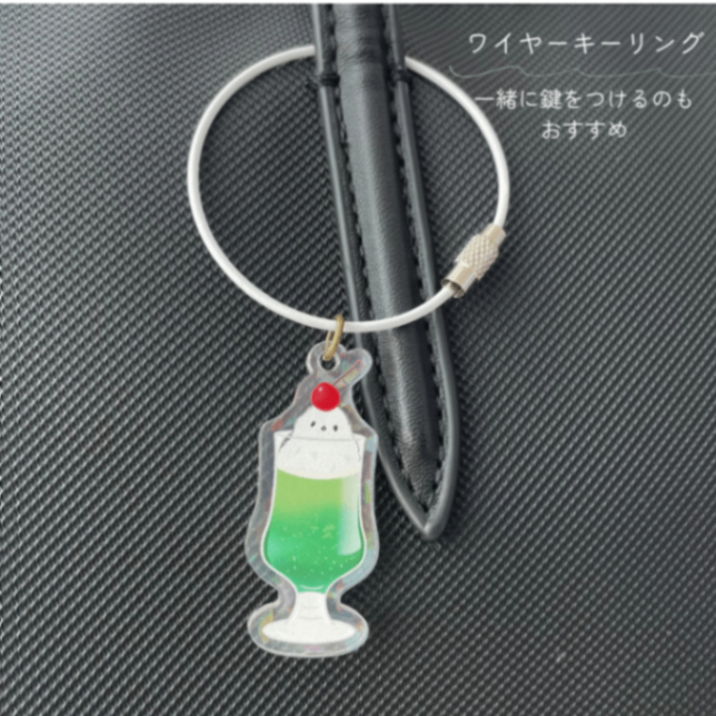 シマエナガさん×クリームソーダのキラキラホロ入りアクリルチャーム　選べるストラップ
