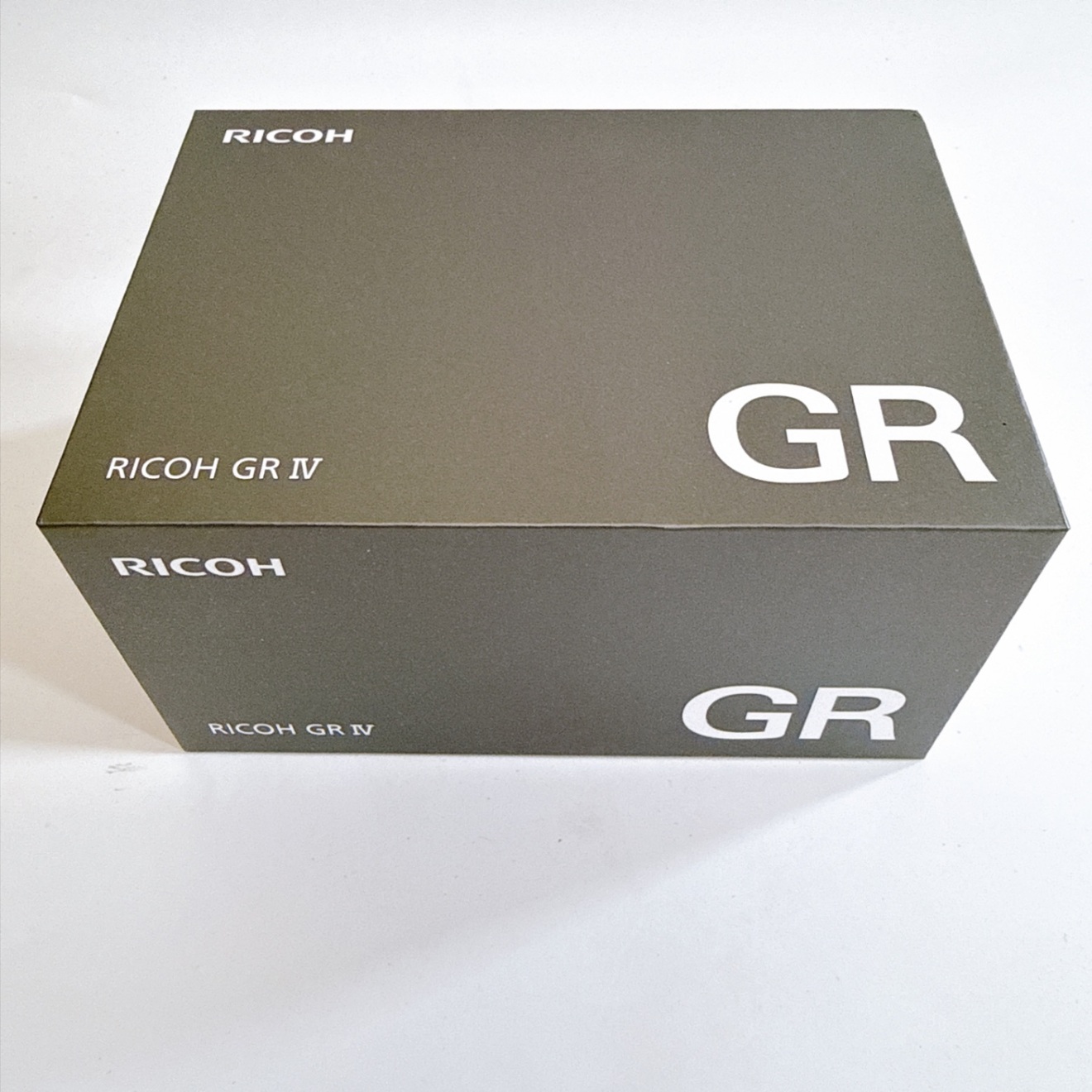 【新品】RICOH　リコー　GR Ⅳ　デジカメ