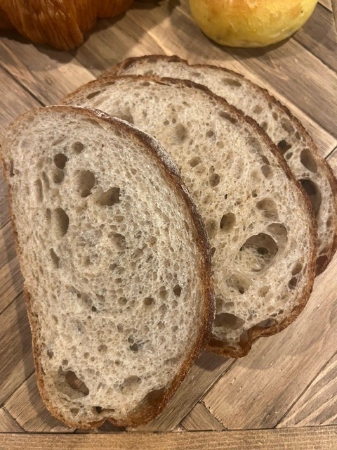 小麦香る毎日の食卓にちょっと贅沢を🎵お食事パンセット🍞🥐