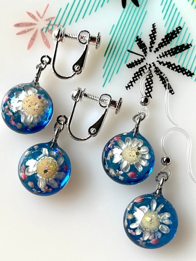 青✖️白花🩵🤍イヤリング／フックピアス【リベポ払い歓迎🎉】