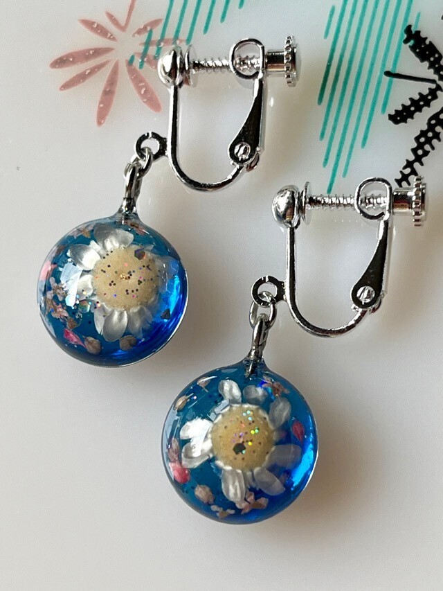 青✖️白花🩵🤍イヤリング／フックピアス【リベポ払い歓迎🎉】