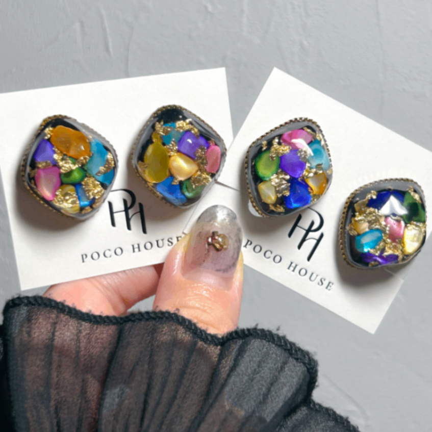 ピアス イヤリング 個性が輝く カラフル シェル ｜SAZARE BLACK diamond