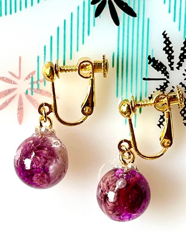 ドライフラワーボール🌸イヤリング／フックピアス【リベポ払い歓迎🎉】