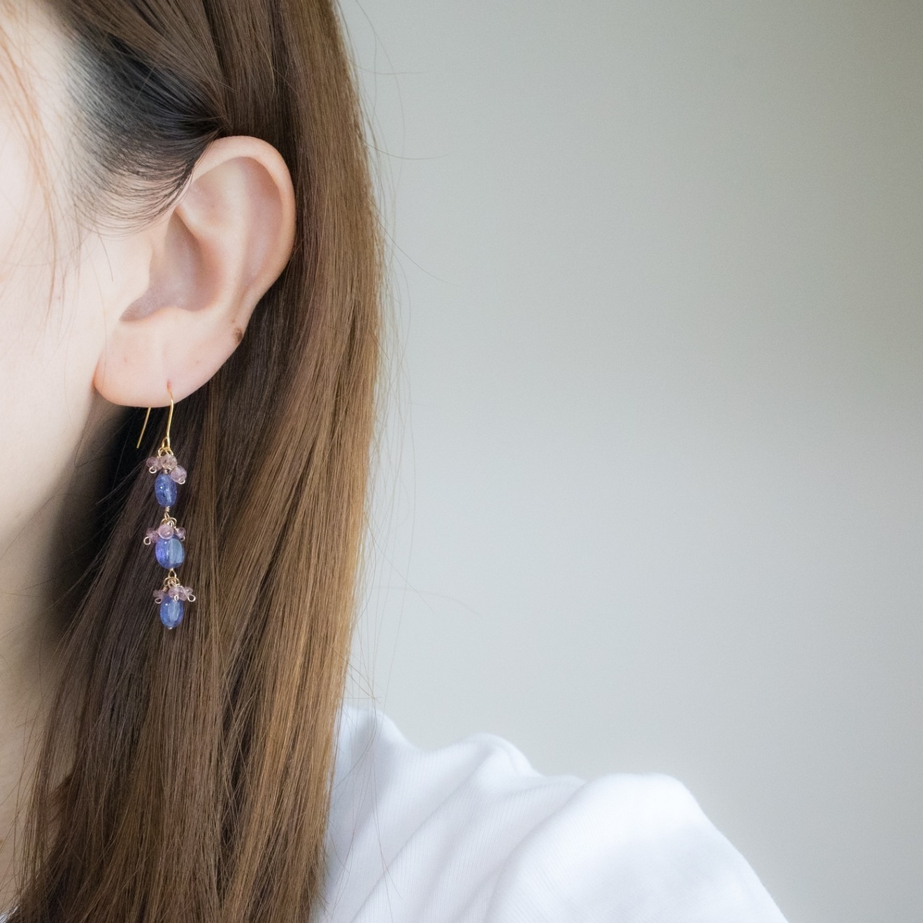 【ハンドメイド】タンザナイト ピンクサファイア 縦揺れピアス