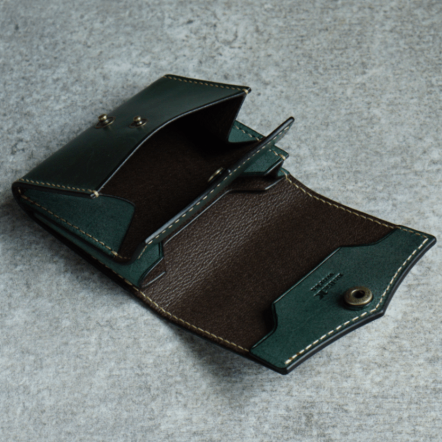 お札が折れない 手のひらサイズの本革財布 SwiftWallet | 経年変化を楽しむ ロロマレザー