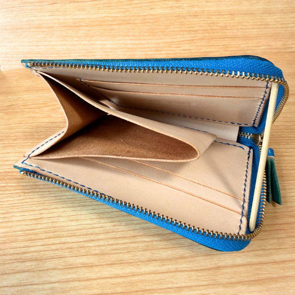 【ハンドメイド】手染めヌメ革のコンパクト財布