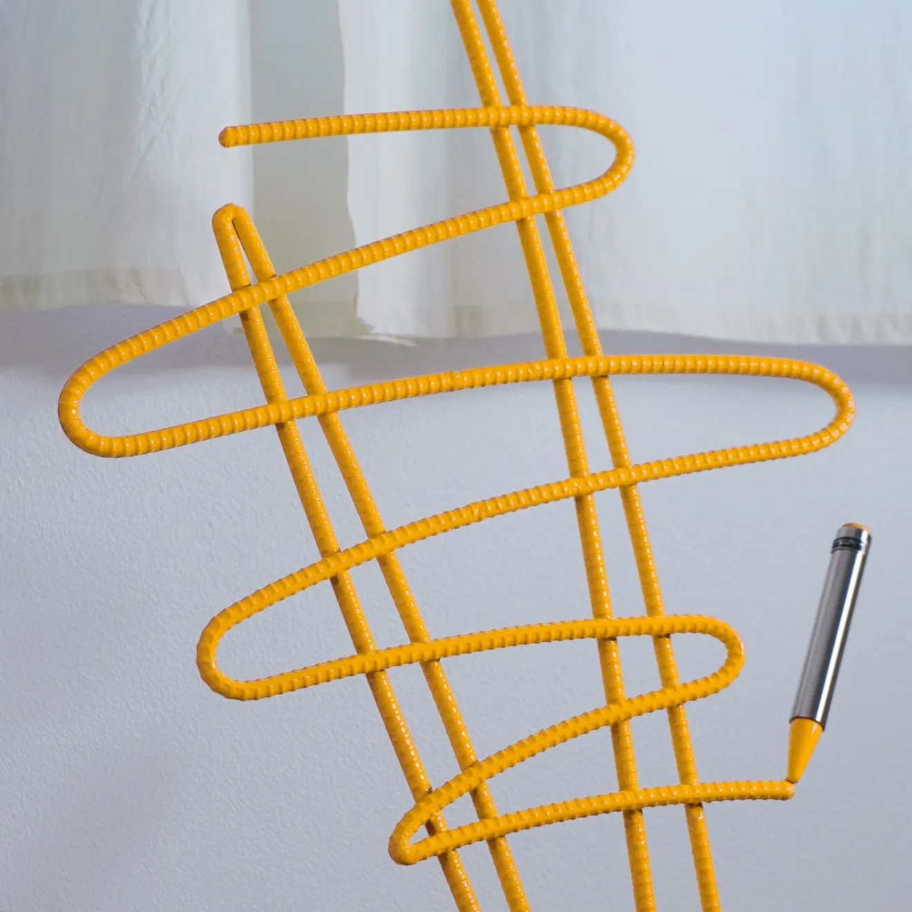 【彫刻インテリア】Rakugaki Chair - wavy