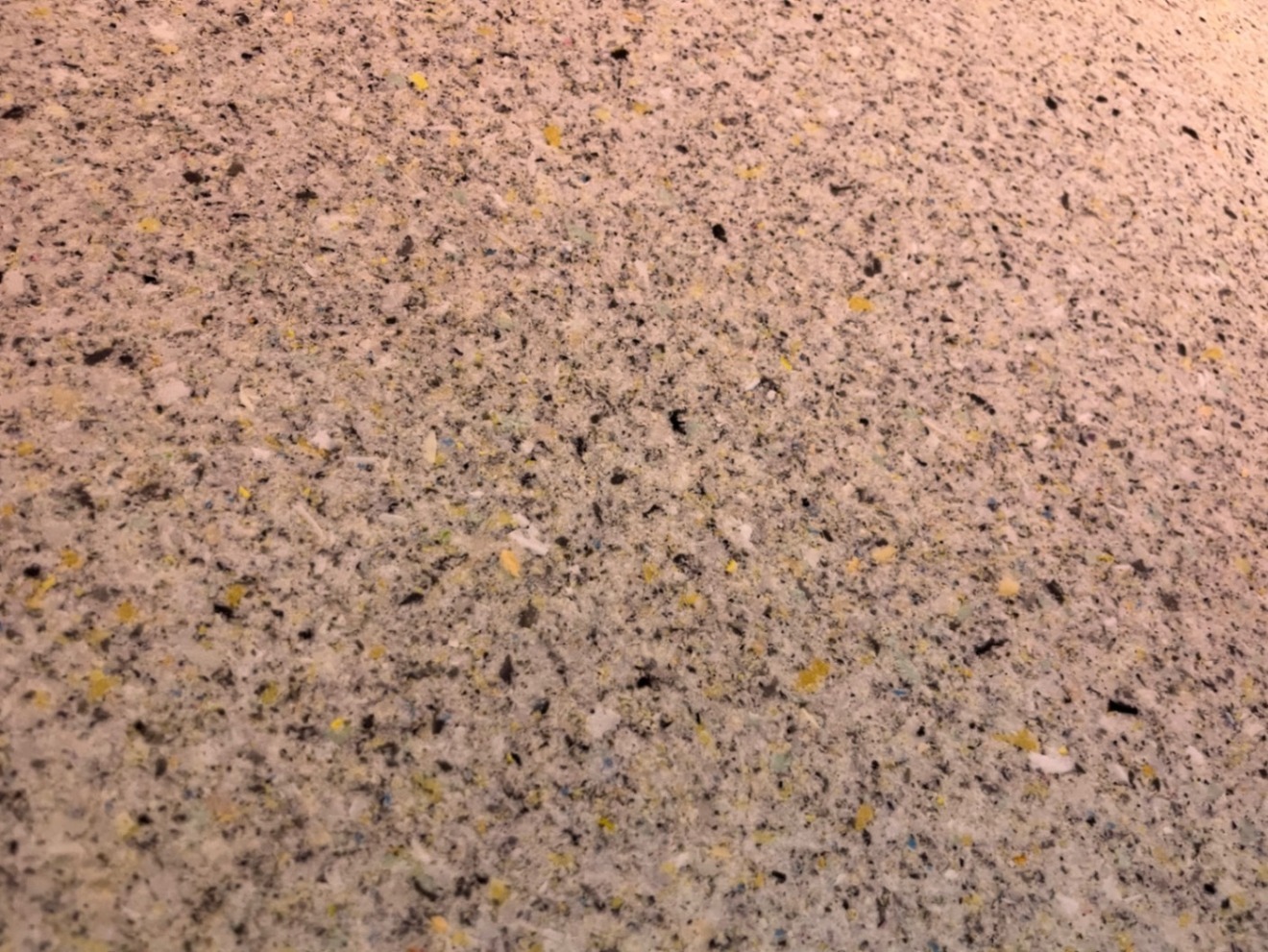 今お使いのベットを捨てたくない人用🛏️チップウレタンのトッパーマットレス3cm