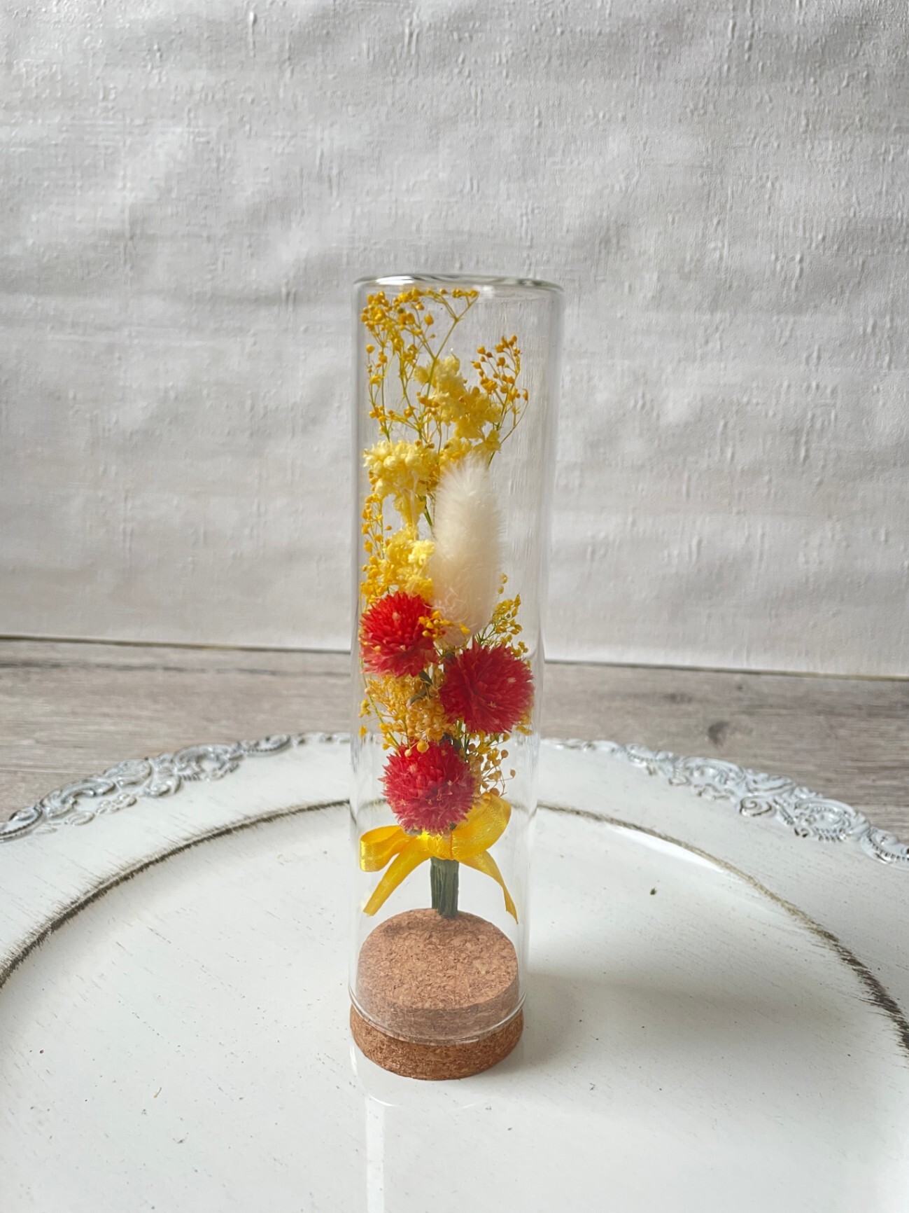 枯れないボトルフラワー＆バウムクーヘン・紅茶セット｜誕生日・お礼のギフトに