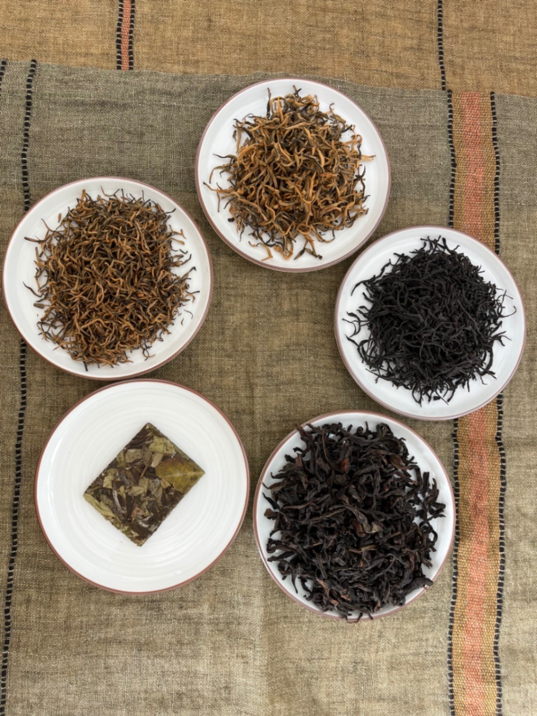 お試し中国茶セット　紅茶3種、烏龍茶、白茶の計5種類のセット