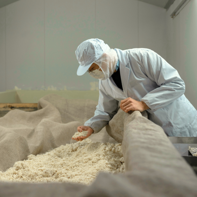 【リベ限定】名水仕込みそ900g【送料無料】国産原料・天然醸造【秋の味覚】
