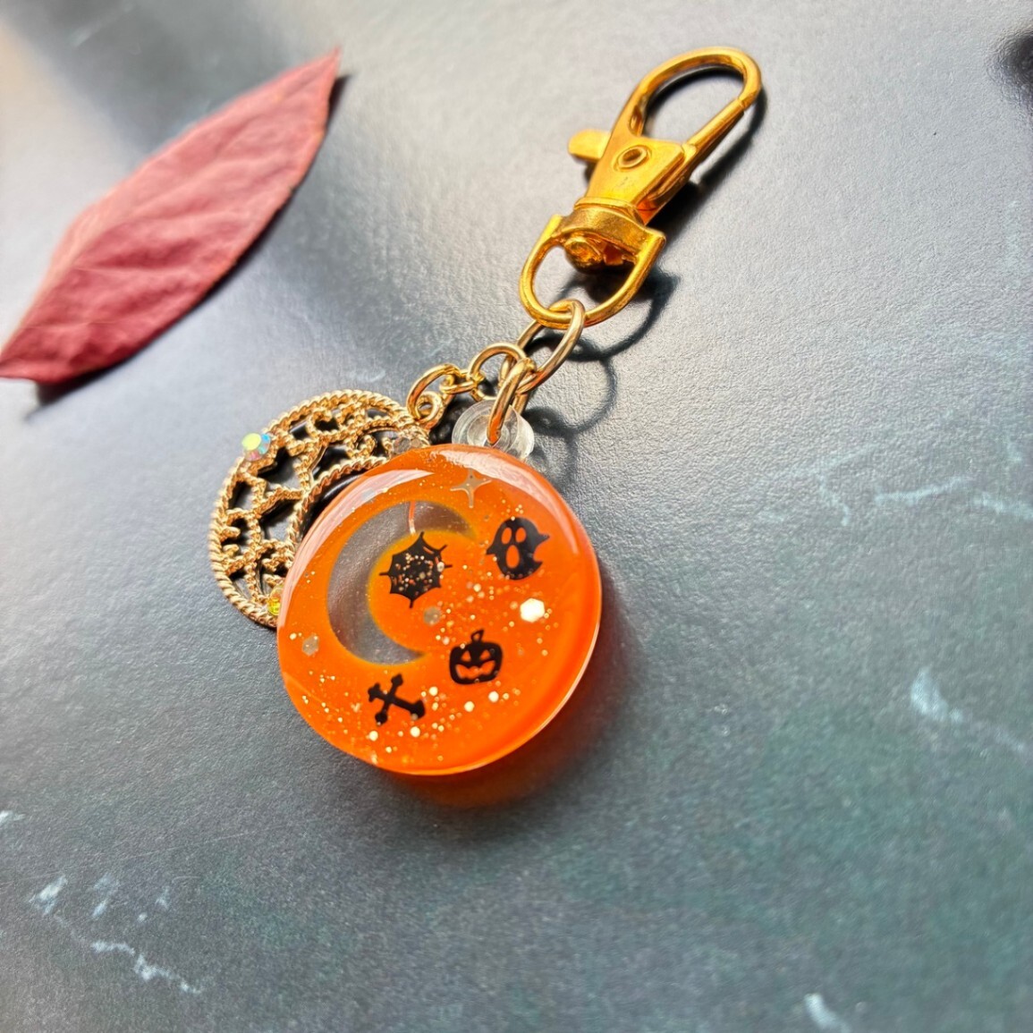 ハロウィンナイト バッグチャーム キーホルダー かぼちゃ おばけ 三日月 レジン ハロウィン
