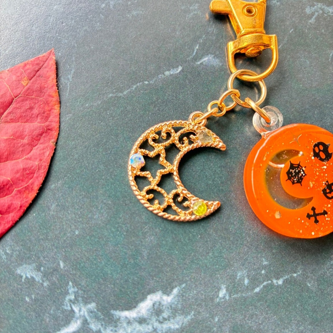 ハロウィンナイト バッグチャーム キーホルダー かぼちゃ おばけ 三日月 レジン ハロウィン
