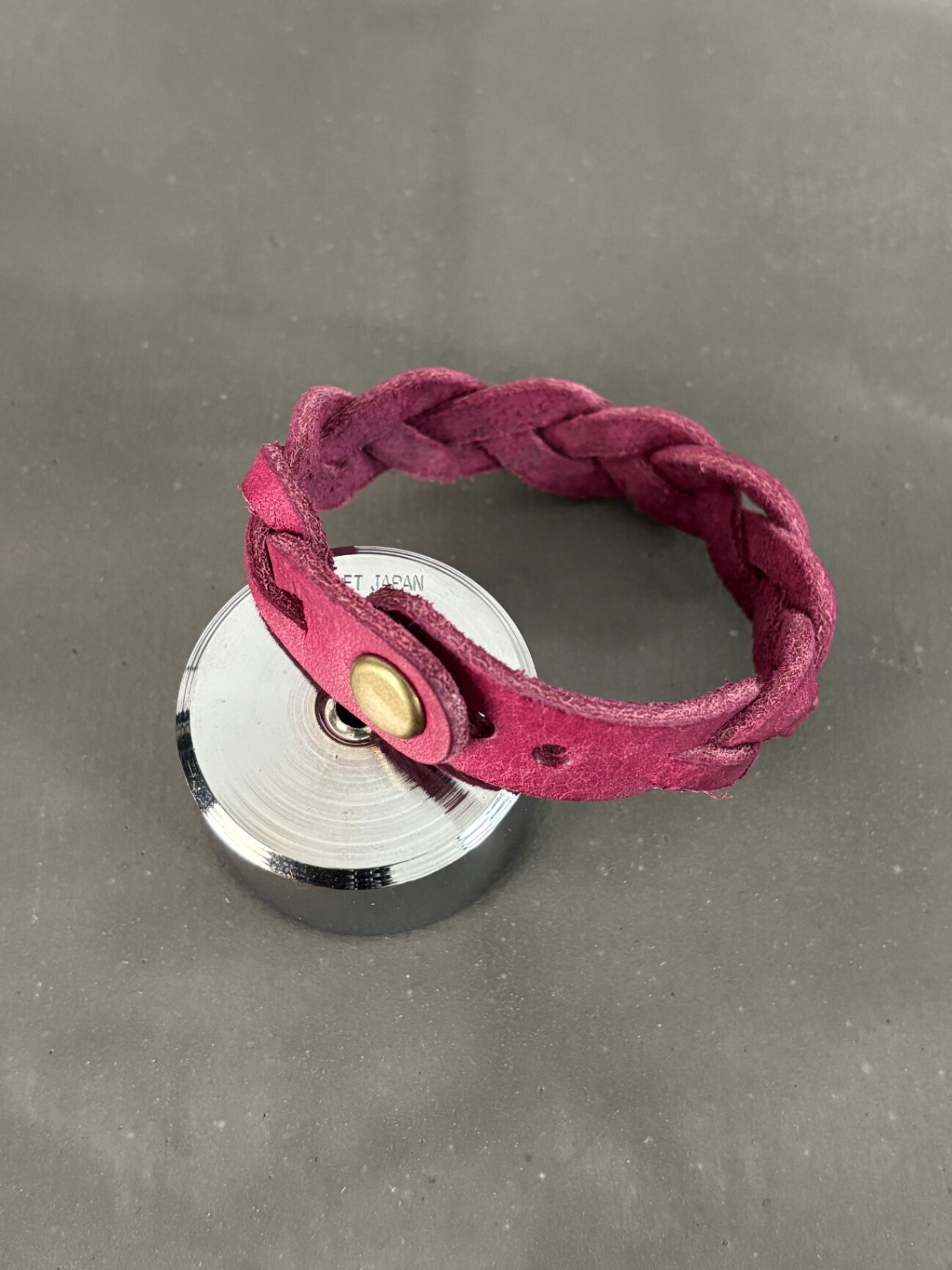 【ハンドメイド】イタリアンレザー　三つ編みブレスレット（パープル）