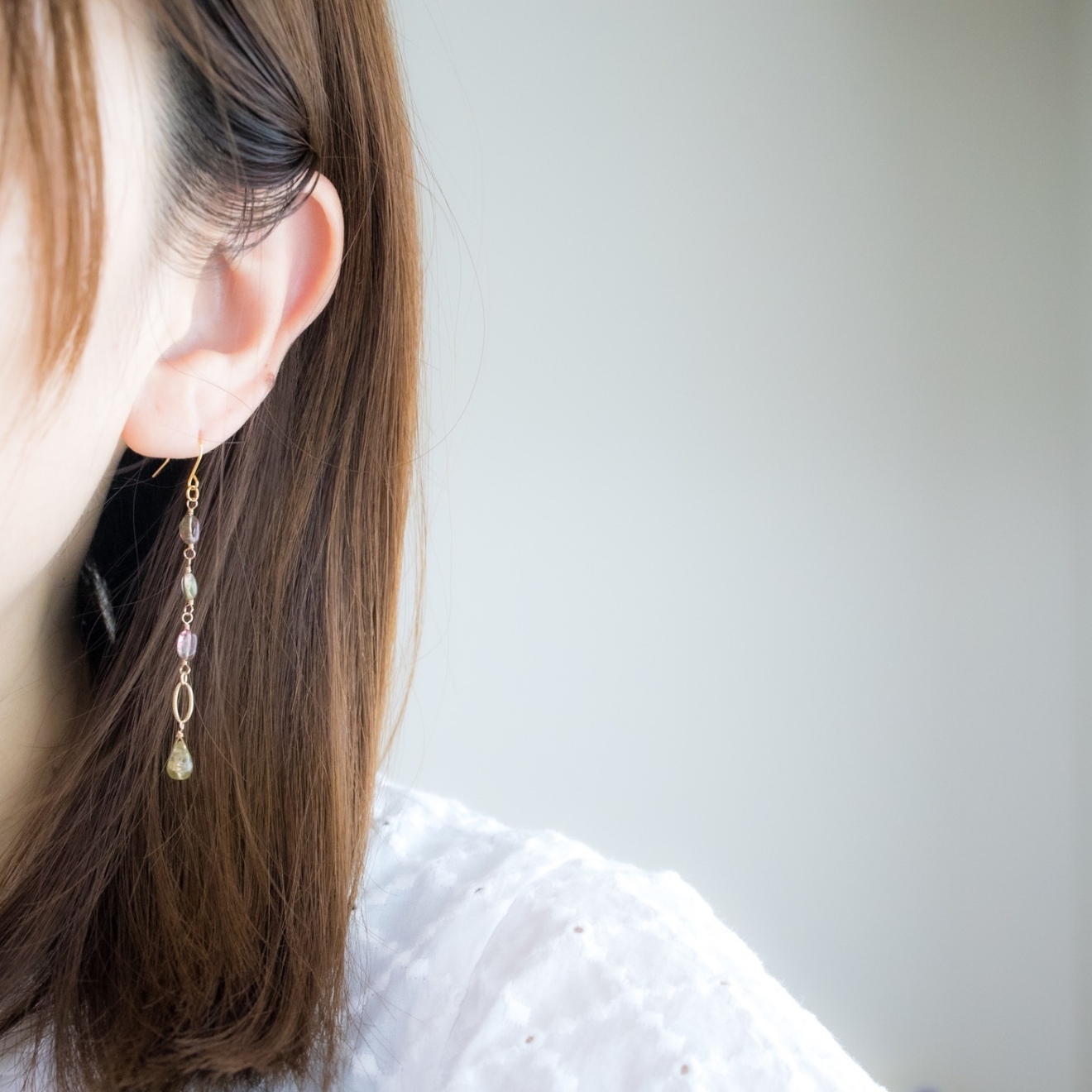 【ハンドメイド】バイカラートルマリン ロングピアス 縦揺れ