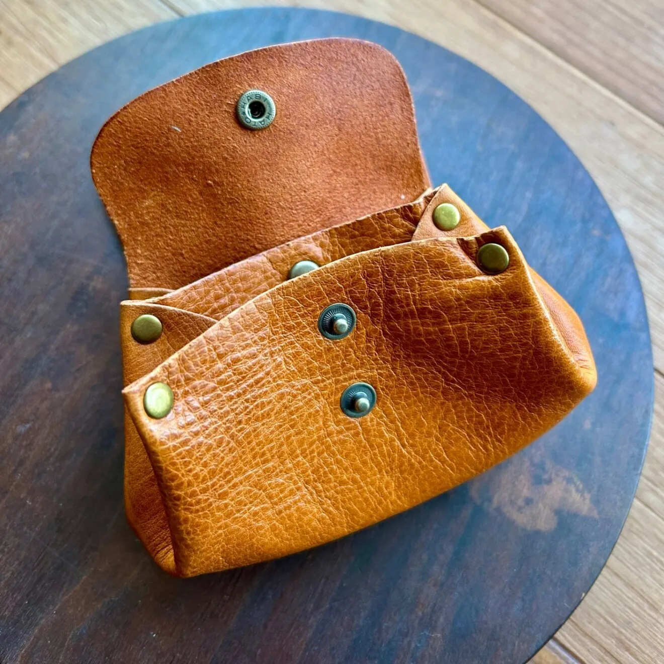 〜本革カシメお財布　小物入れ〜
