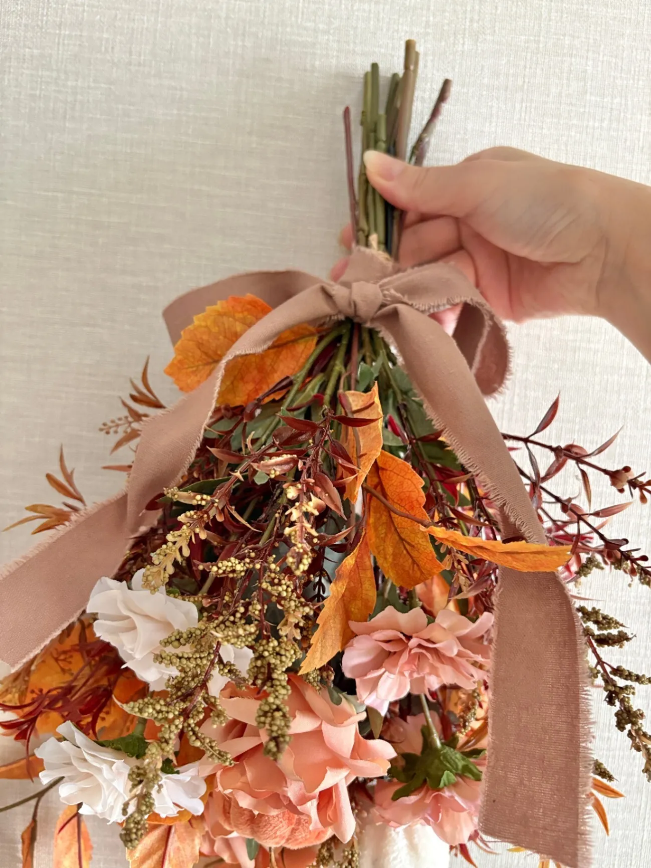 【ハロウィン】秋色に染まるフラワースワッグ