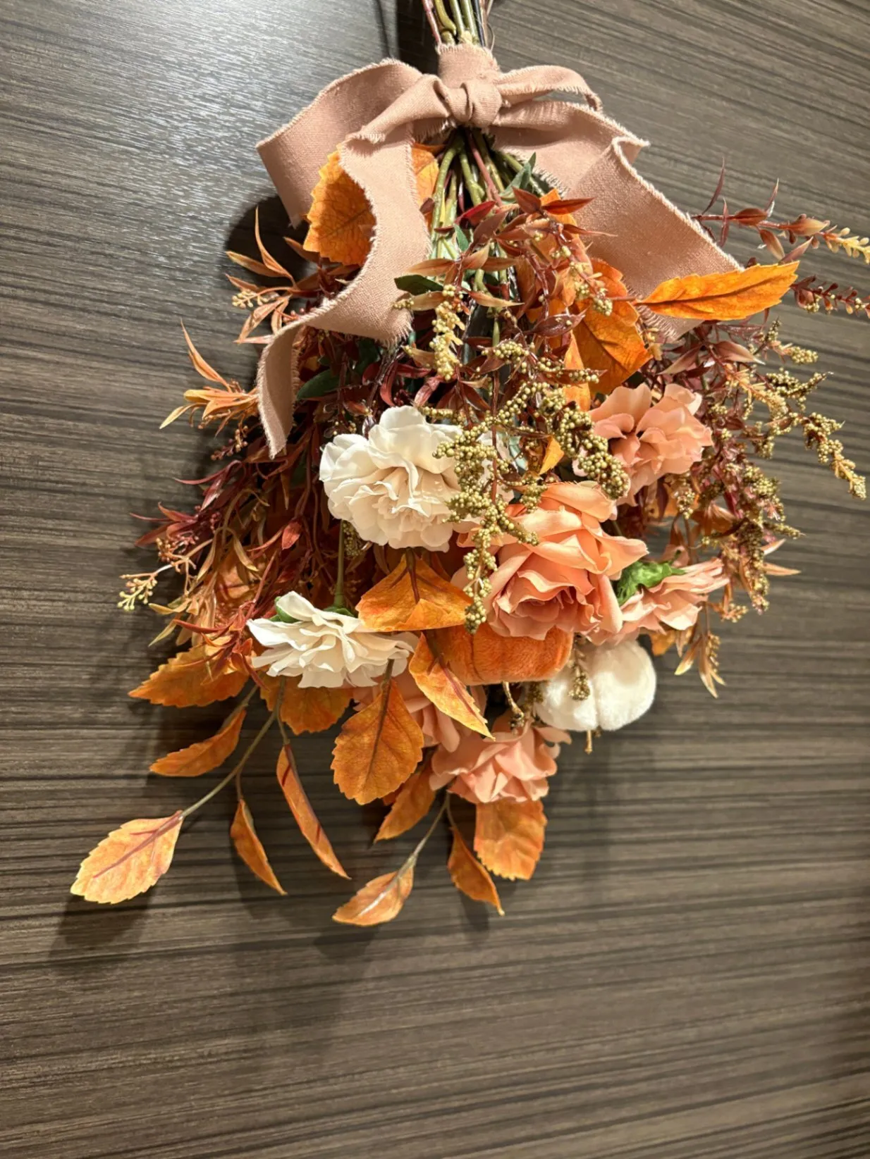 【ハロウィン】秋色に染まるフラワースワッグ