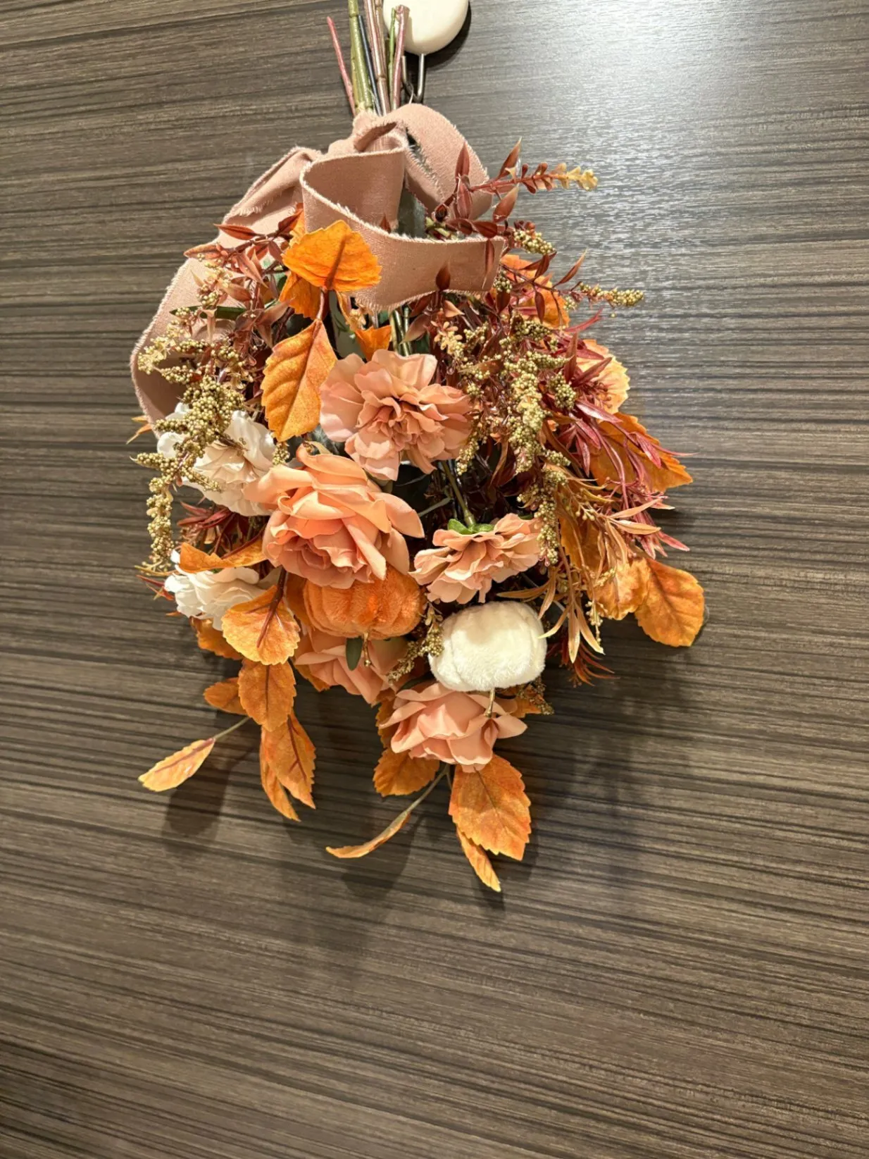 【ハロウィン】秋色に染まるフラワースワッグ