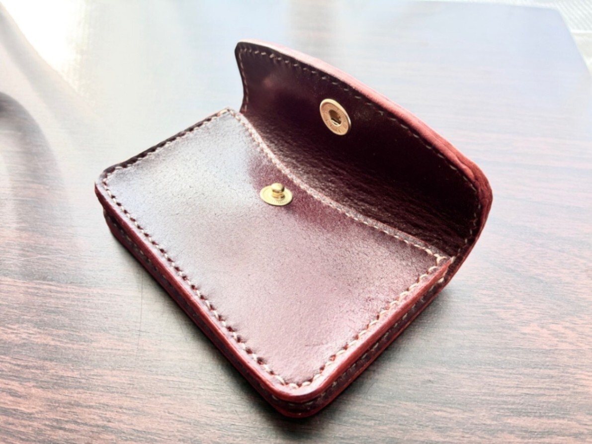 【ハンドメイド】コードバン 名刺入れ 総手縫い 一点物 ハンドメイド 本革 ワインレッド