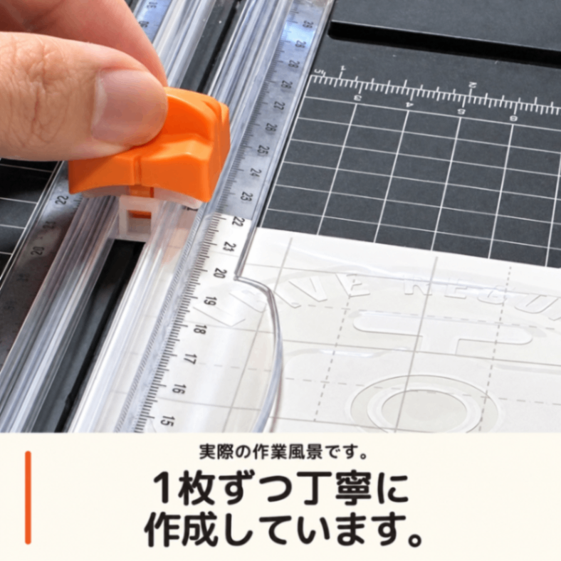 ドラレコ録画中 ステッカー  REC 白 黒 カッティング 車 約9cm【16】