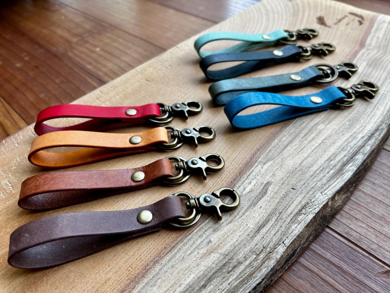 本革　キーホルダー｜イタリアンレザー｜ベルトループに掛けられる【単品】　全8色【送料込み】