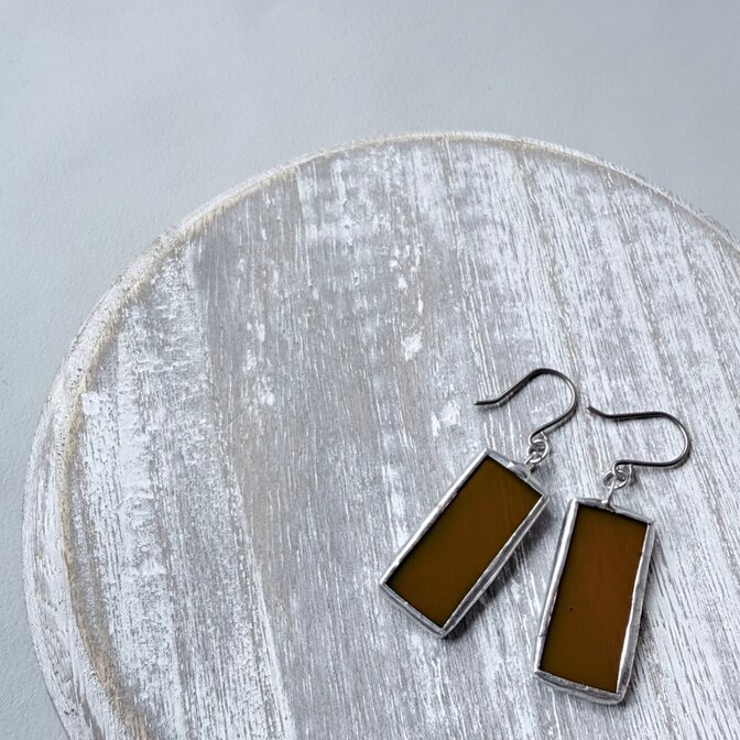 Ochre｜ステンドグラスピアス
【ハンドメイド】