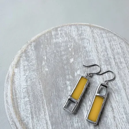 Ray｜ステンドグラスピアス
【ハンドメイド】