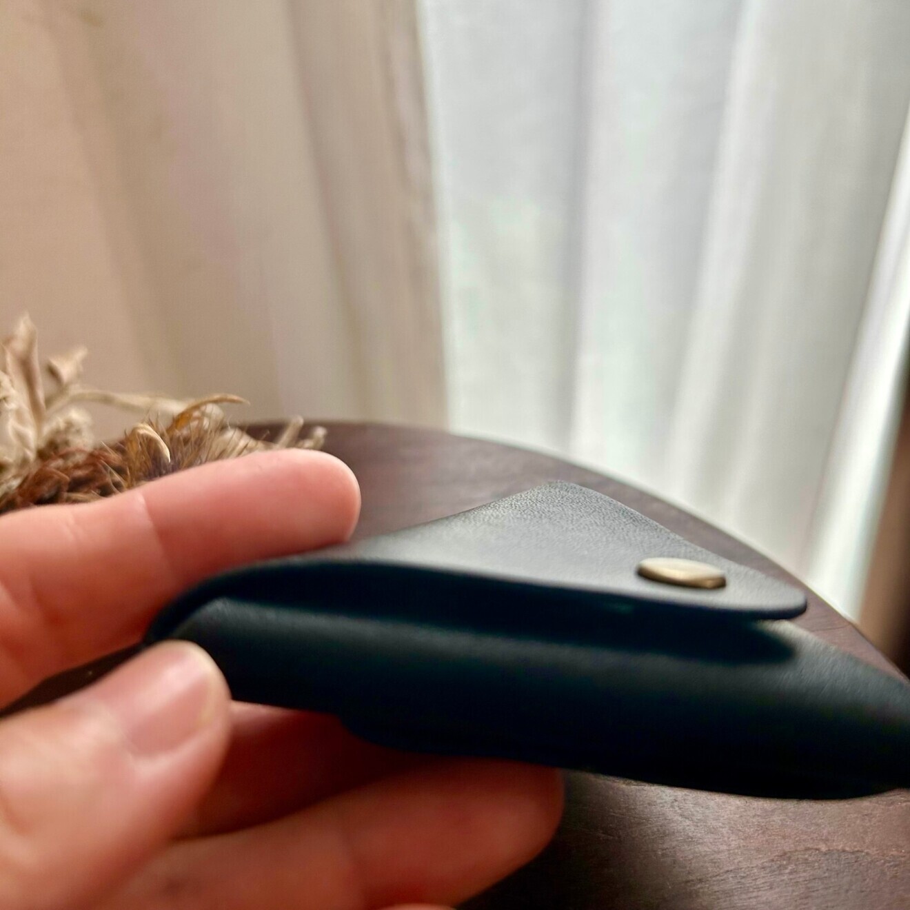 【ハンドメイド】本革三角コインケース　小物ケース　ブラック
