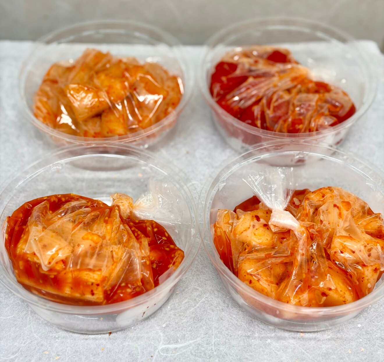 【梅田オフィス受け取り・送料なし】キムチ4種食べ比べ（完全無添加）＋自家製チゲ味噌セット