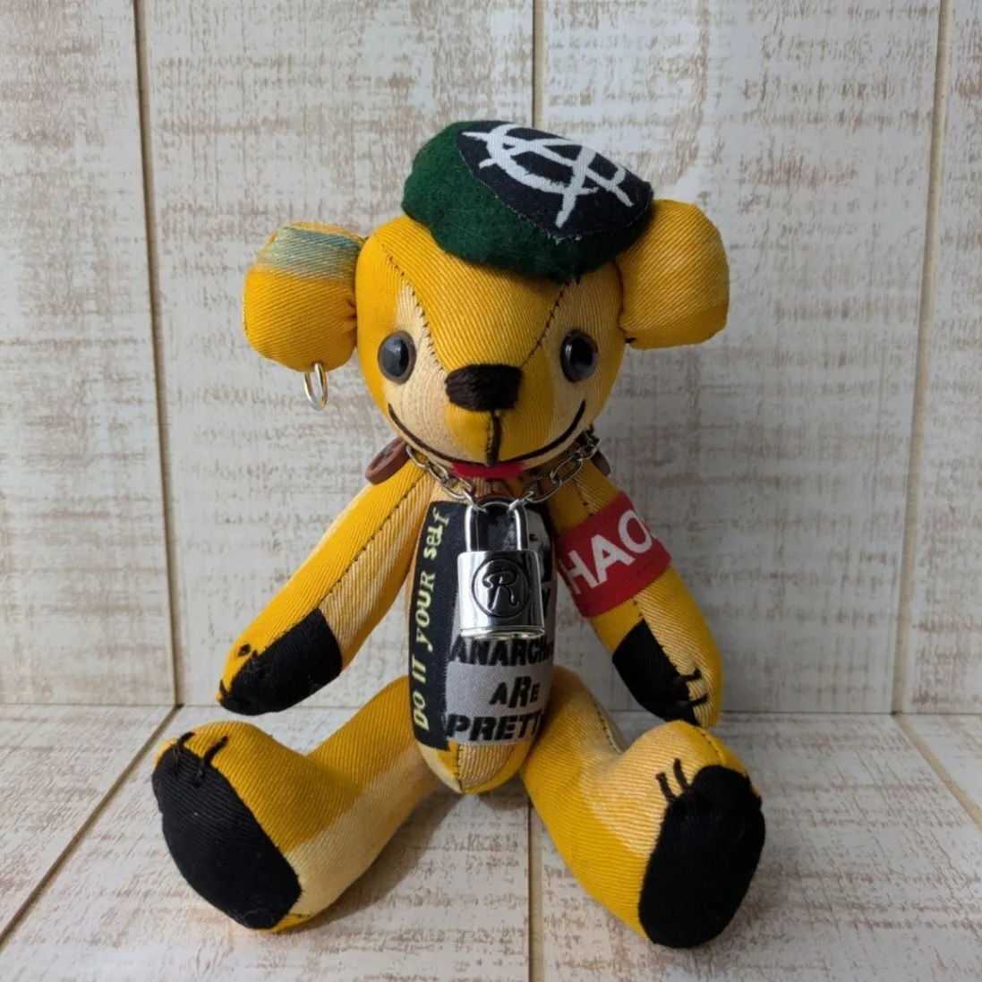 ANARCHY BEAR Jr（イエロー）（１８ｃｍ）