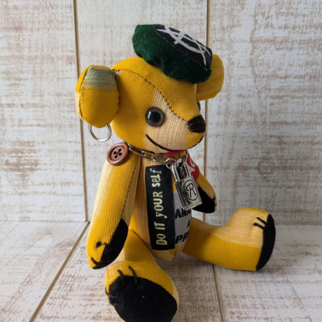 ANARCHY BEAR Jr（イエロー）（１８ｃｍ）