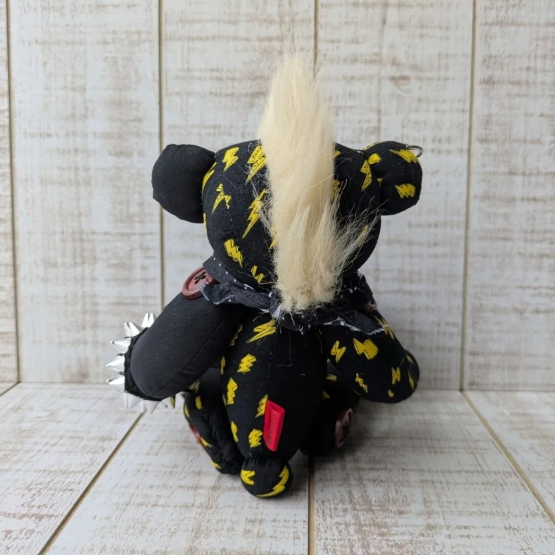 モヒカンくん（イナズマ）（２５ｃｍ）
