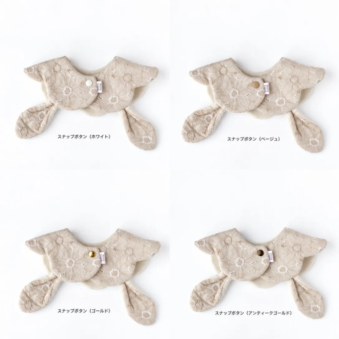 【ハンドメイド】うさみみスタイ🐰ミルクティー×マーガレット刺繍｜出産祝い