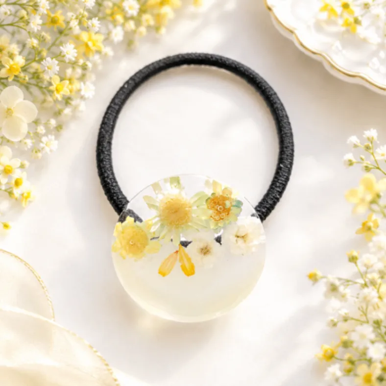 【ハンドメイド】押し花入り レジン ヘアゴム イエロー