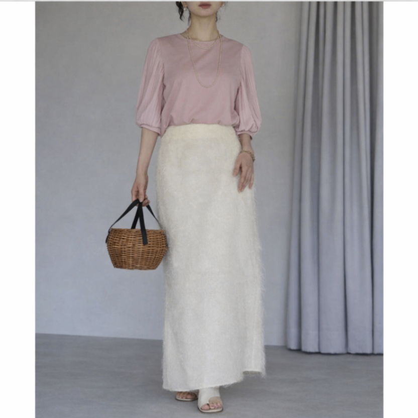 ピンクプリーツパフスリーブトップス
プリーツ袖 大人可愛い きれいめトップス 五分袖