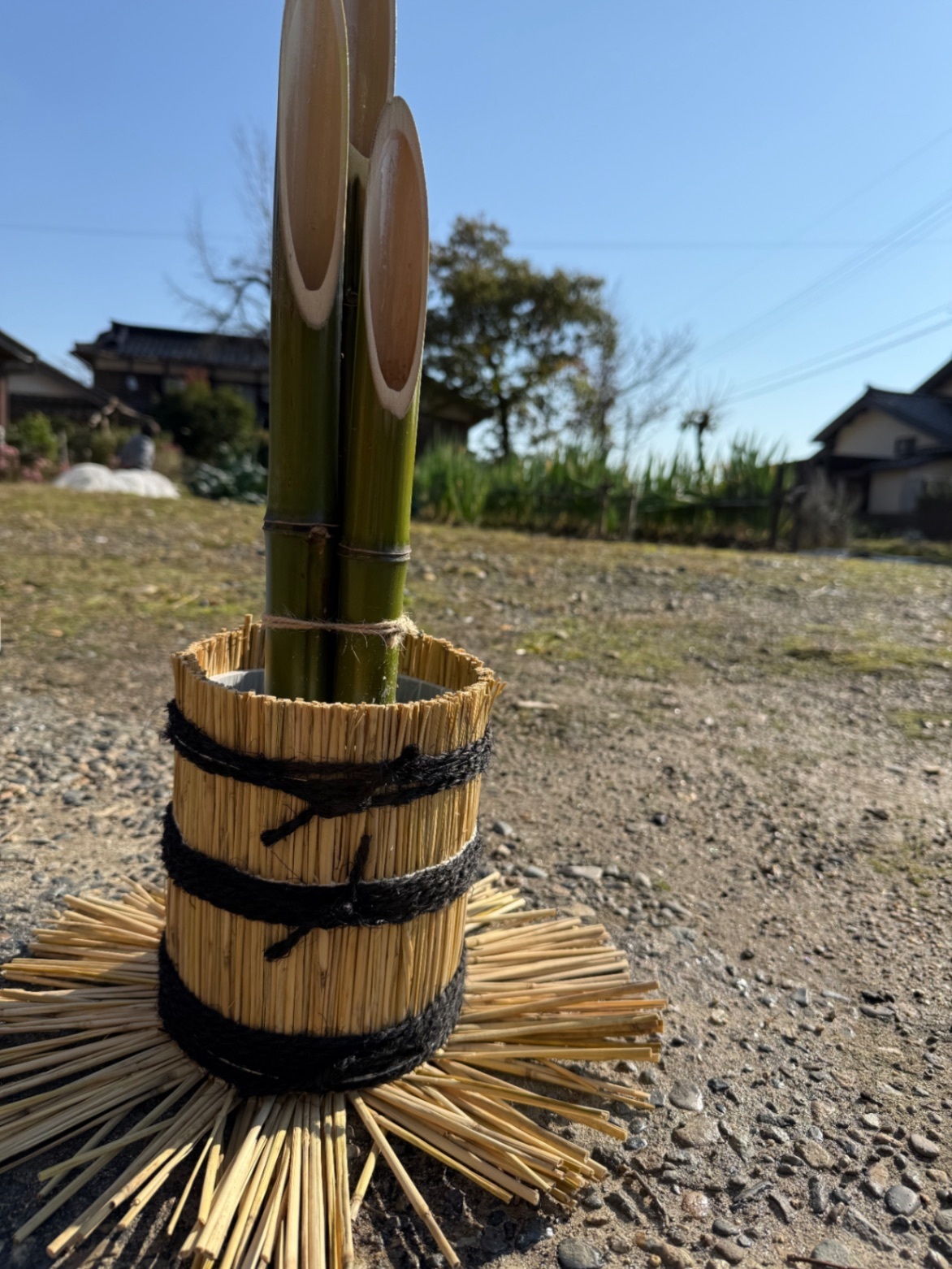 【予約販売スタート】正月飾り門松1対 高さ54cm手編みこも仕様  自然素材  南天 松 竹