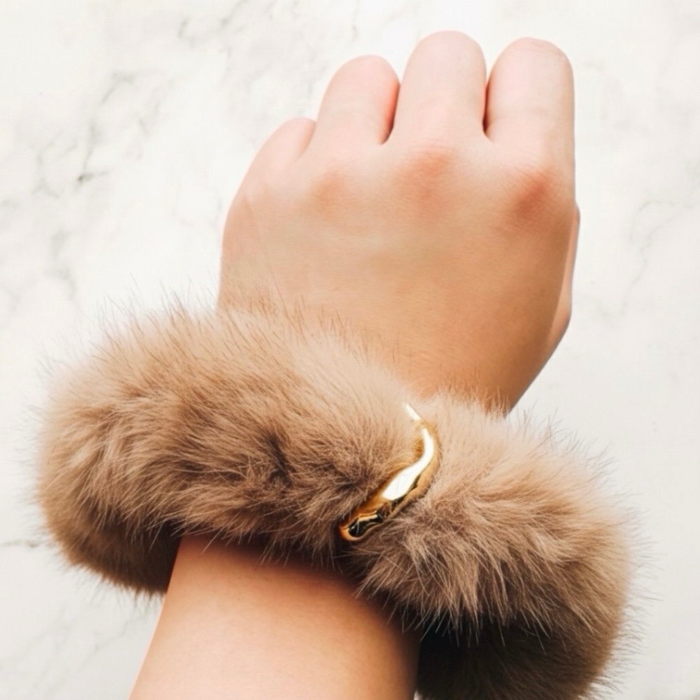 稼祭🔥【lamu.】FakeFurMetalRingScrunchie|フェイクファーシュシュ 