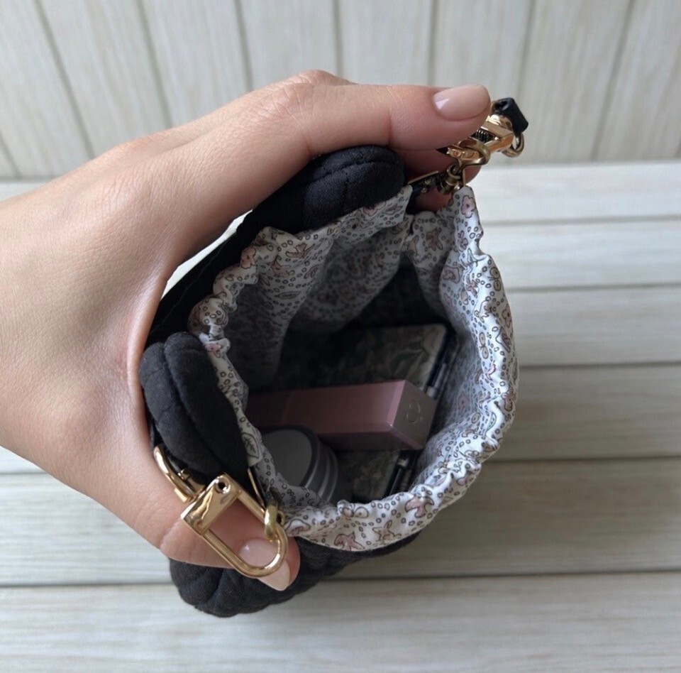 【ハンドメイド】猫バネポーチ　ヌビ×リバティ＜ミナ ペルホネンForest Wave＞ライトベージュ