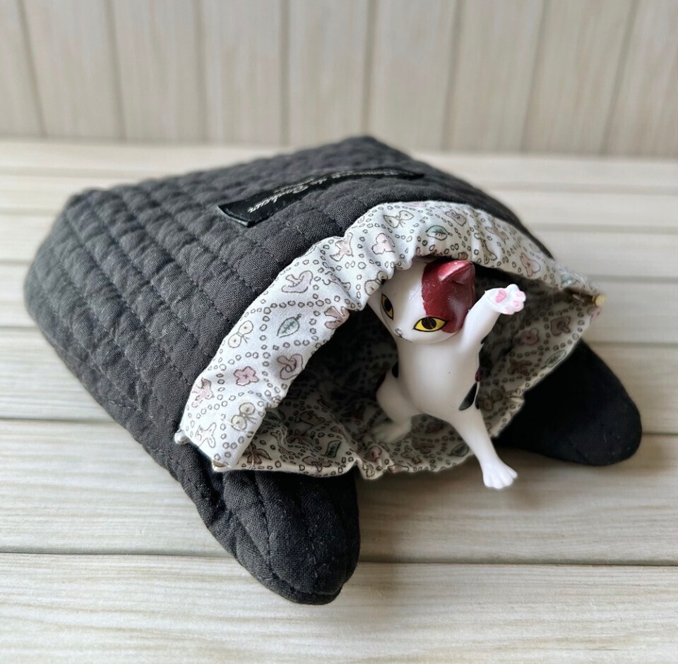 【ハンドメイド】猫バネポーチ　ヌビ×リバティ＜ミナ ペルホネンForest Wave＞　ブラック
