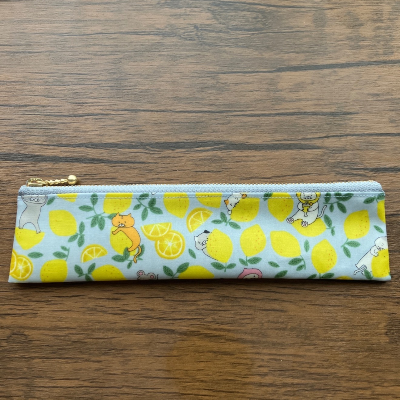 ハンドメイド　軽くてスリムなラミネートペンケース